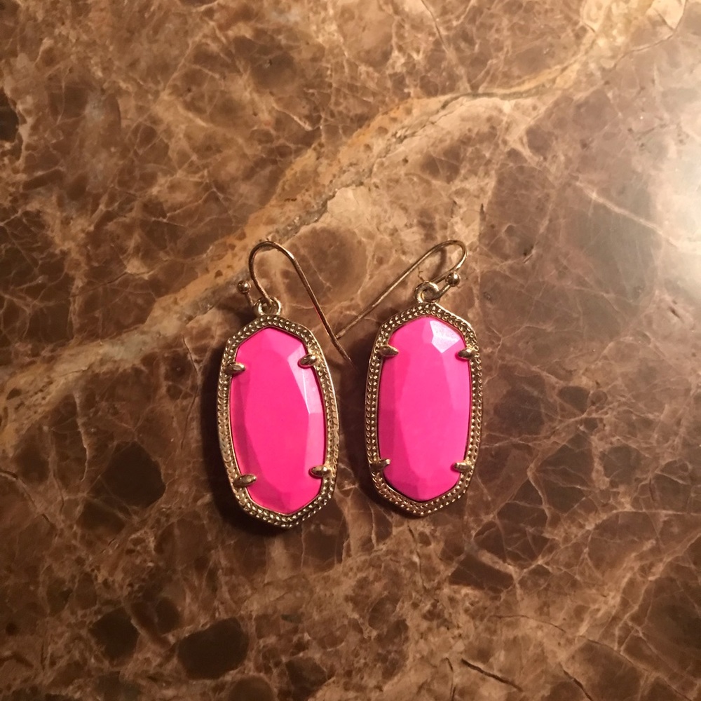 Got pink KENDRA SCOTT earrings